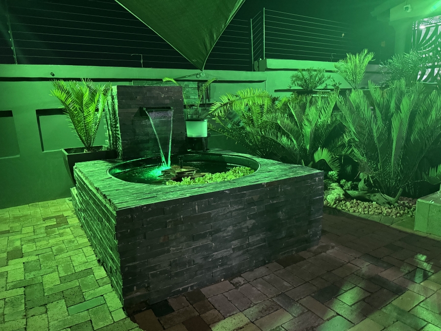 4 Bedroom Property for Sale in Wilkoppies North West